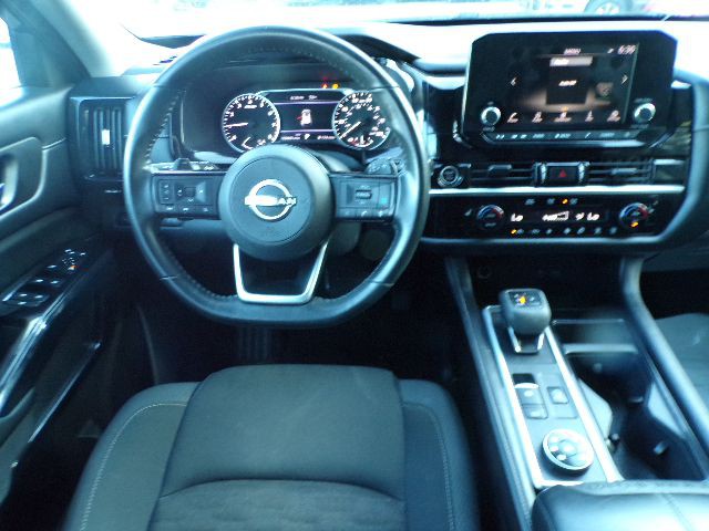 2022 Nissan Pathfinder Image 11