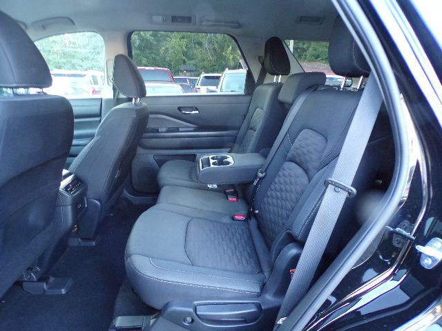 2022 Nissan Pathfinder Image 14