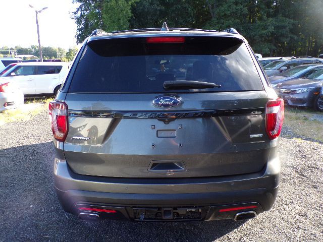2016 Ford Explorer Image 5
