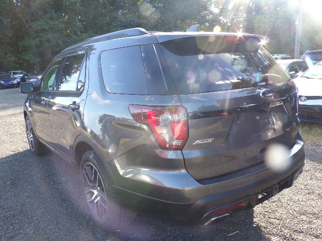 2016 Ford Explorer Image 6