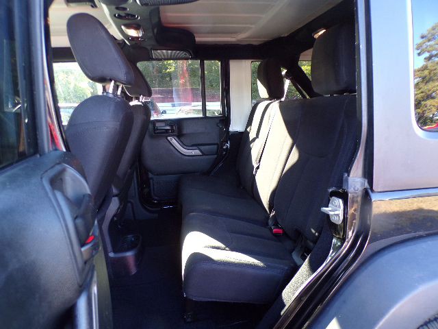 2017 Jeep Wrangler Unlimited Image 10