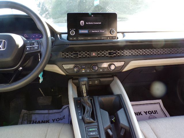 2023 Honda Accord Image 12