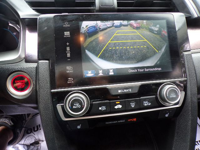 2017 Honda Civic Image 17