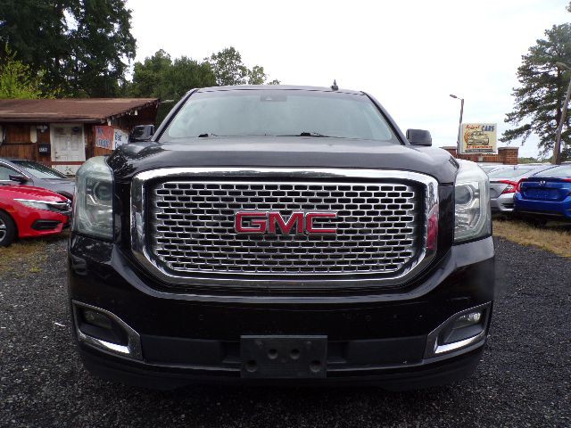 2015 GMC Yukon Image 2