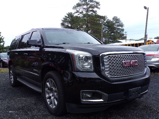 2015 GMC Yukon Image 3