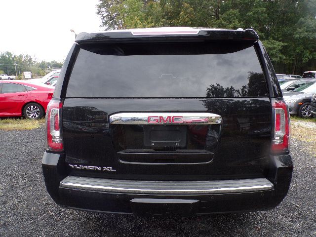2015 GMC Yukon Image 5