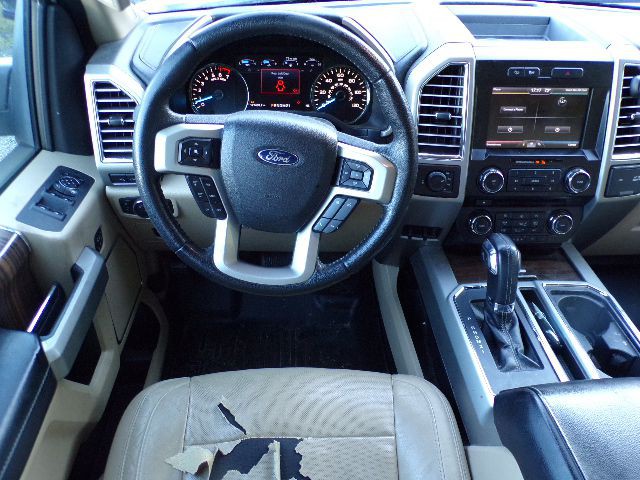 2015 Ford F-150 Image 11