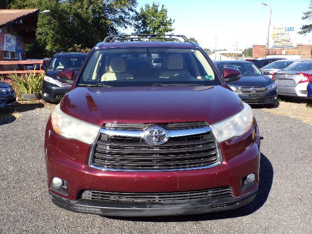2014 Toyota Highlander Image 2