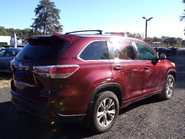 2014 Toyota Highlander Image 4