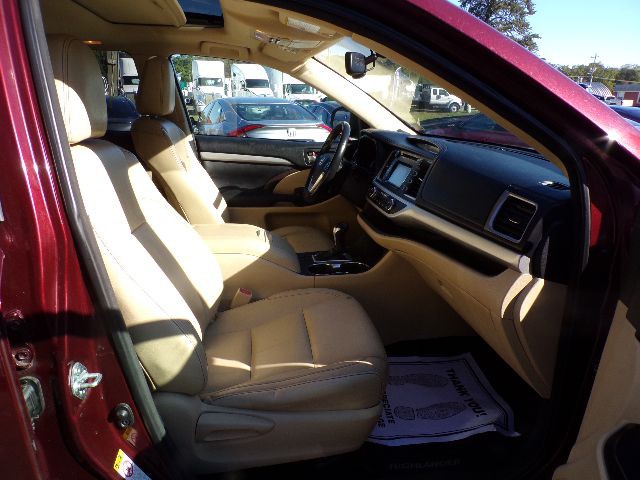 2014 Toyota Highlander Image 14