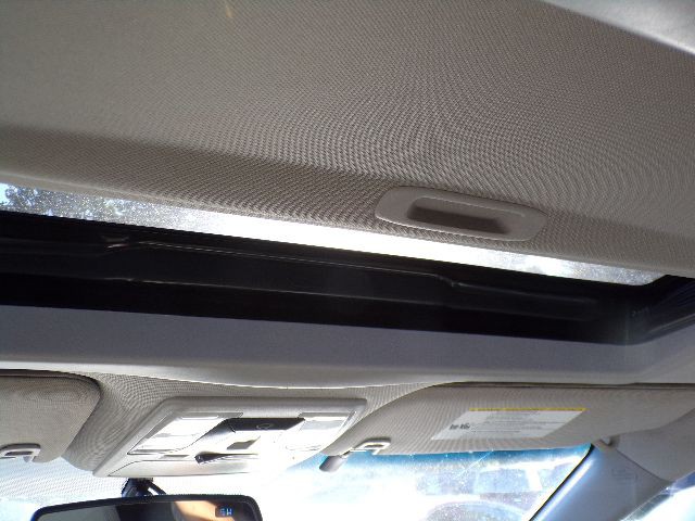 2015 Toyota Sienna Image 15