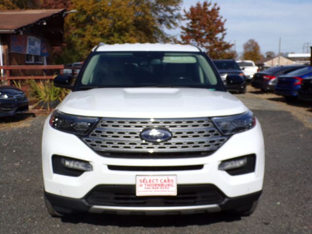 2021 Ford Explorer Image 2