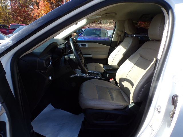 2021 Ford Explorer Image 8