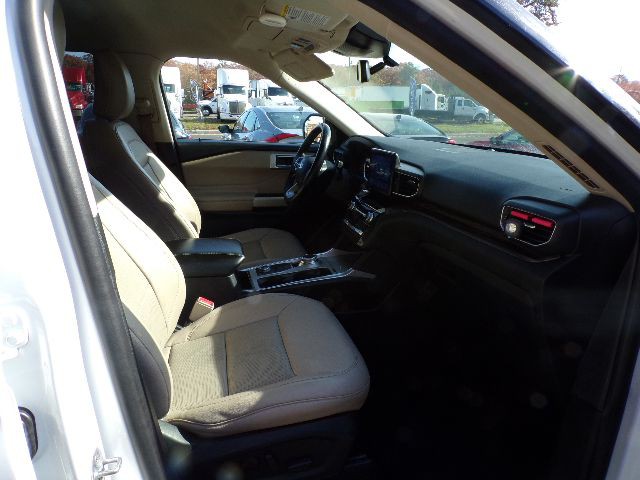 2021 Ford Explorer Image 17