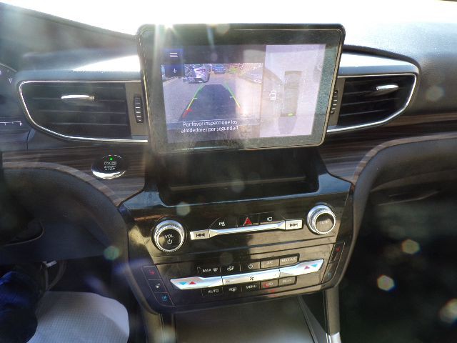 2021 Ford Explorer Image 18