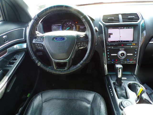 2016 Ford Explorer Image 14