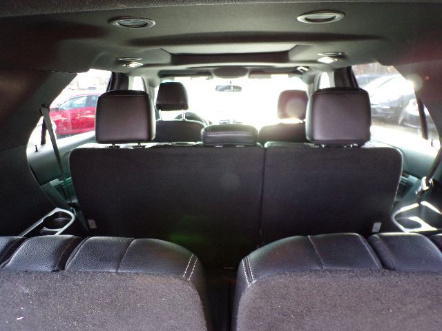 2016 Ford Explorer Image 16