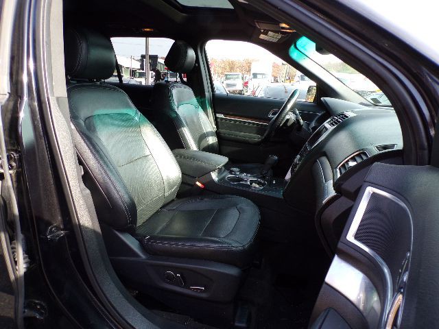 2016 Ford Explorer Image 18