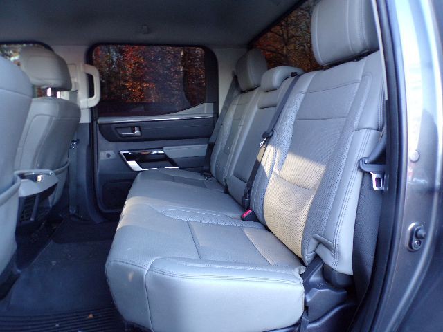 2022 Toyota Tundra Image 8
