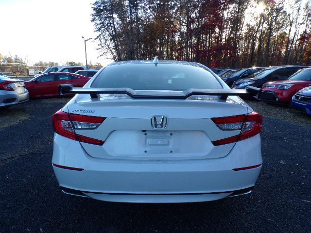 2020 Honda Accord Image 6