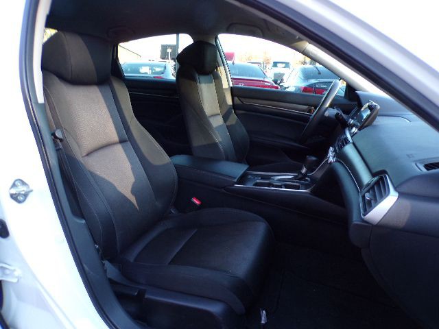 2020 Honda Accord Image 16