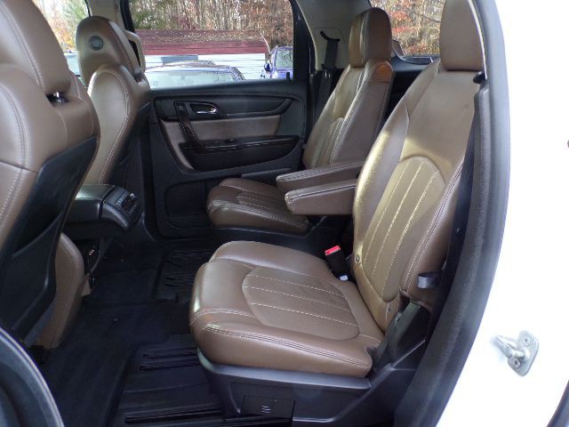 2017 GMC Acadia Image 11