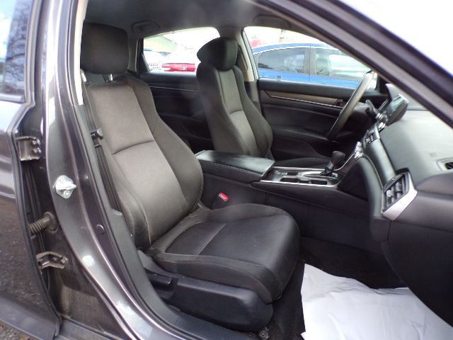 2018 Honda Accord Image 13