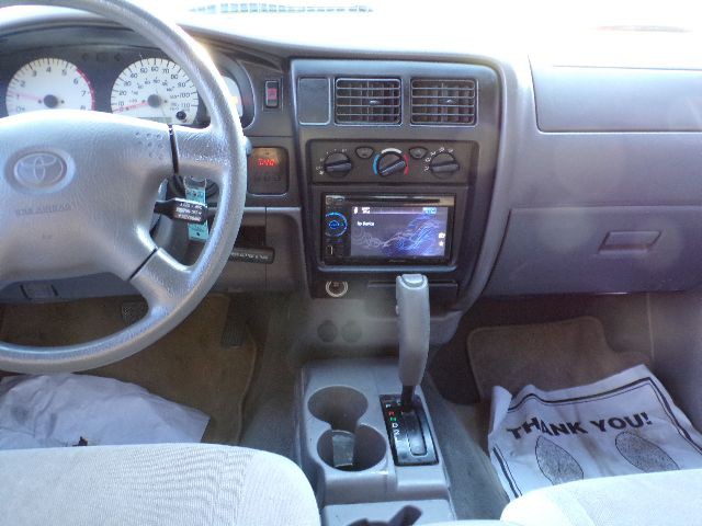 2002 Toyota Tacoma Image 11