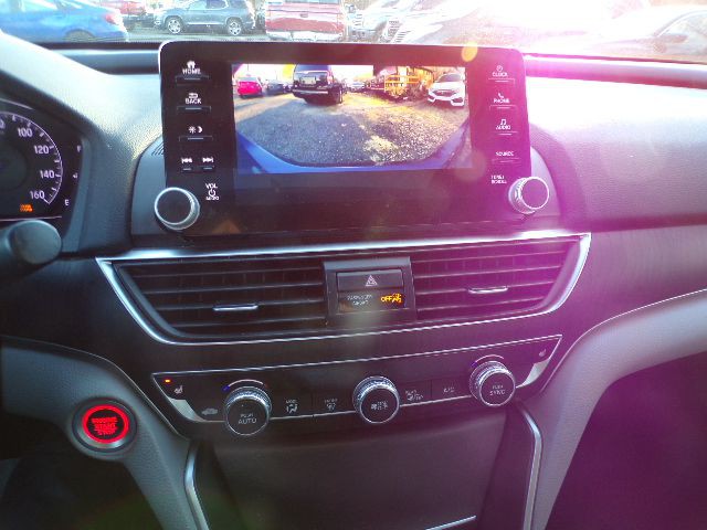 2018 Honda Accord Image 11