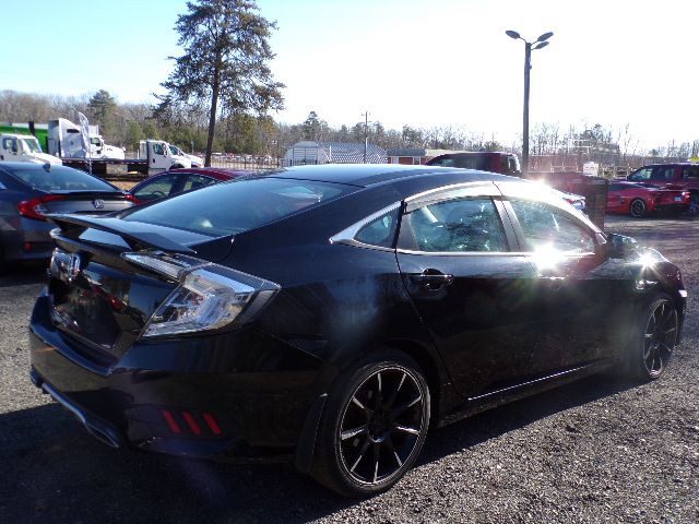 2017 Honda Civic Image 4