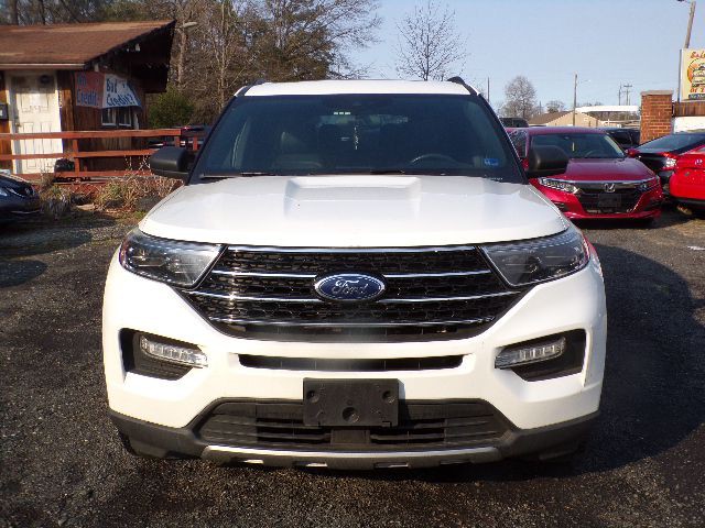 2020 Ford Explorer Image 2