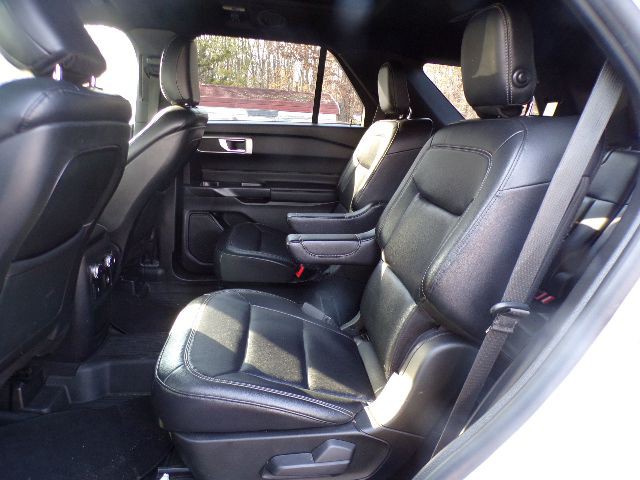 2020 Ford Explorer Image 12