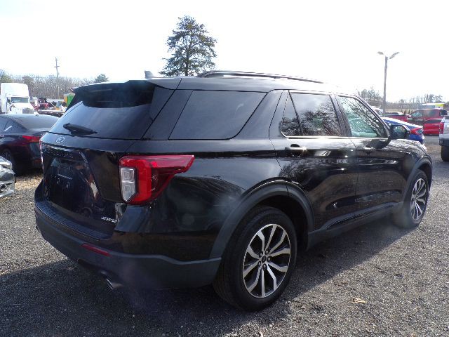 2022 Ford Explorer Image 4