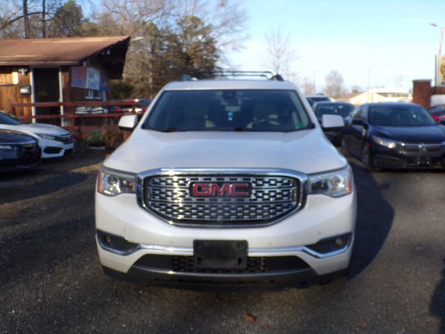 2017 GMC Acadia Image 2