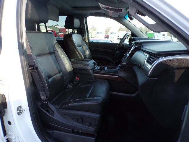 2017 Chevrolet Suburban Image 18