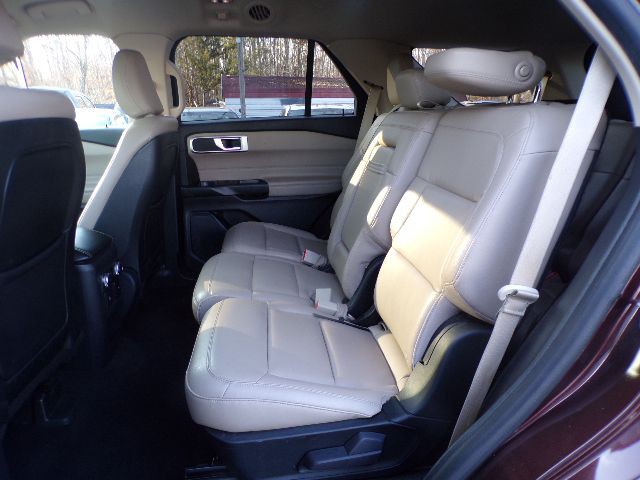 2020 Ford Explorer Image 11