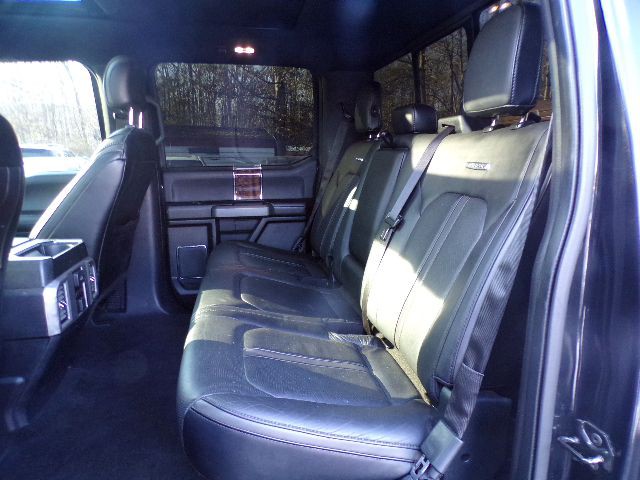 2015 Ford F-150 Image 10