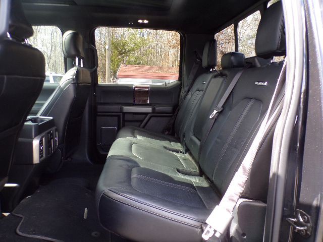 2015 Ford F-150 Image 9