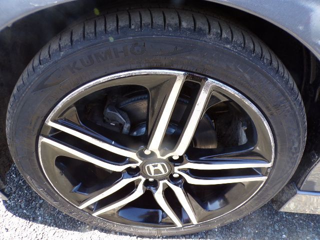 2017 Honda Accord Image 16