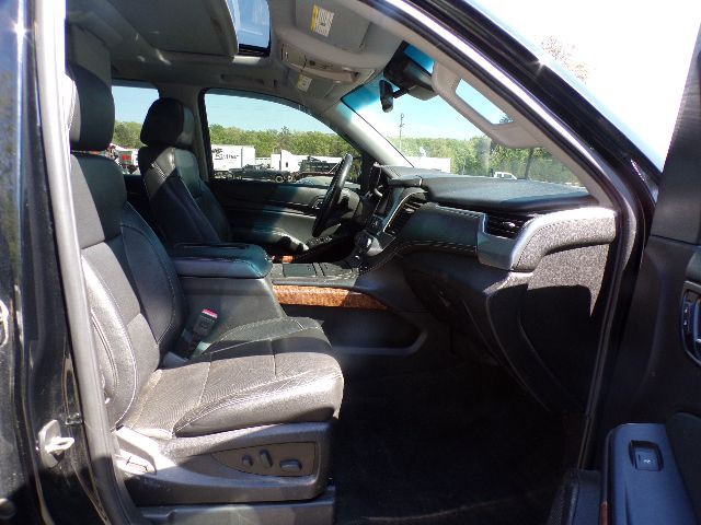 2016 Chevrolet Suburban Image 18