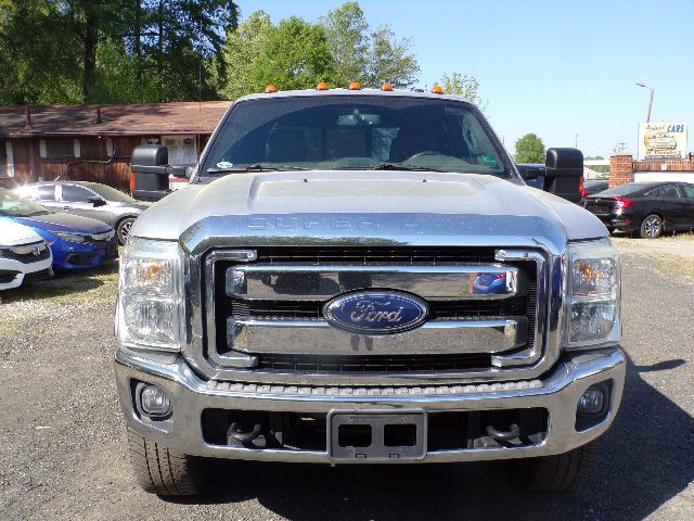 2015 Ford F-250 Image 2