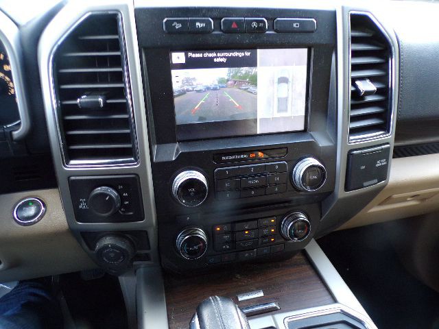 2017 Ford F-150 Image 17