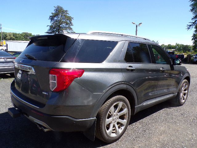 2020 Ford Explorer Image 4