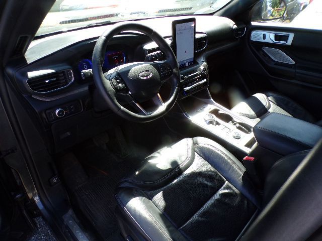 2020 Ford Explorer Image 8