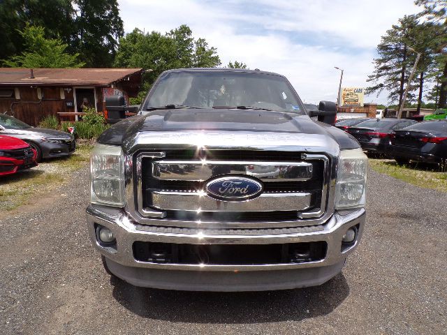 2011 Ford F-250 Image 2