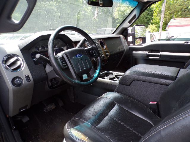 2011 Ford F-250 Image 6