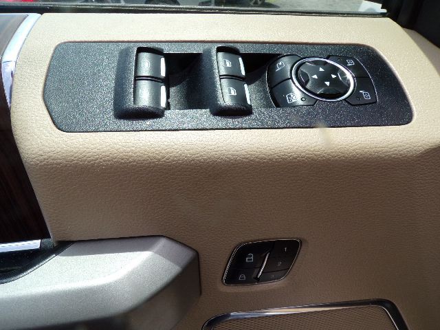 2015 Ford F-150 Image 9