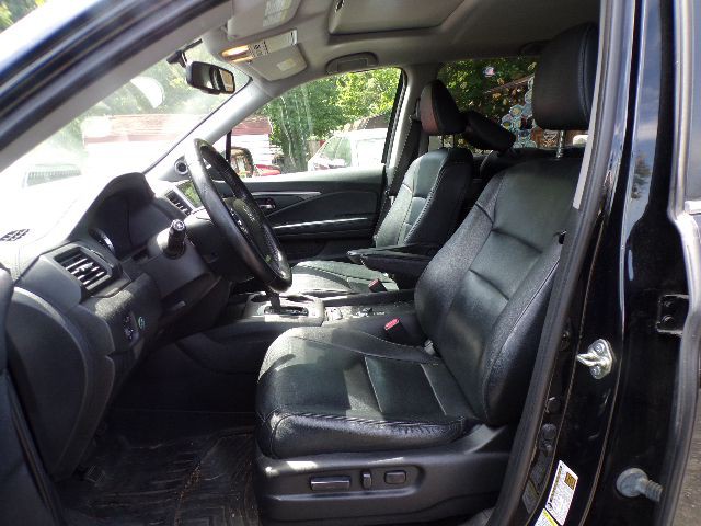 2016 Honda Pilot Image 8