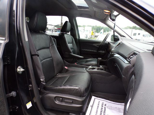 2016 Honda Pilot Image 17