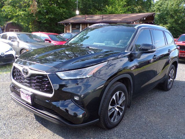 2021 Toyota Highlander Image 3